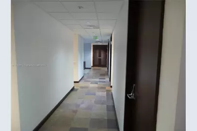 1000 Brickell Ave #610, Miami, FL 33131 - Photo 16