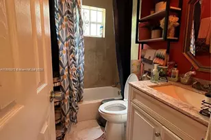 800 NW 176th Terrace, Miami Gardens, FL 33169 - Photo 8