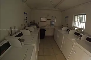 6820 W Flagler St, Miami, FL 33144 - Photo 14