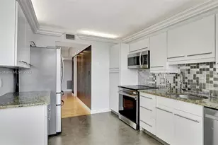 2801 NE 183rd St, Aventura, FL 33160 - Photo 18