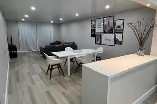 9200 N Hollybrook Lake Dr, Pembroke Pines, FL 33025 - Photo 6