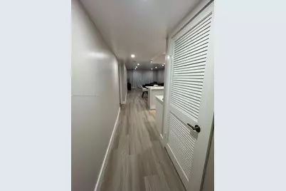 9200 N Hollybrook Lake Dr #208, Pembroke Pines, FL 33025 - Photo 2