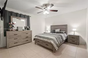 2866 S University Dr, Davie, FL 33328 - Photo 8