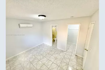 1869 NW Flagler Ter, Miami, FL 33125 - Photo 12