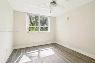 2000 N Bayshore Dr, Miami, FL 33137 - Photo 20