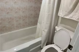 10806 N Kendall Dr, Miami, FL 33176 - Photo 12