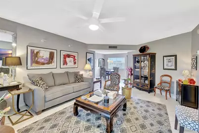 4000 NW 44th Ave #405, Lauderdale Lakes, FL 33319 - Photo 1