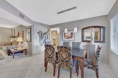 4000 NW 44th Ave #405, Lauderdale Lakes, FL 33319 - Photo 2