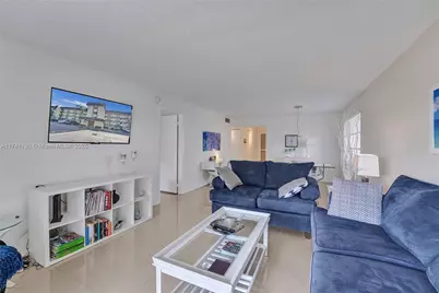 6080 NW 44th St #401, Lauderhill, FL 33319 - Photo 26