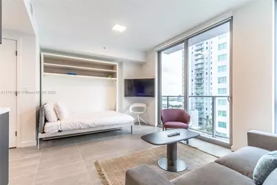 227 NE 2nd St #2610, Miami, FL 33132 - Photo 10