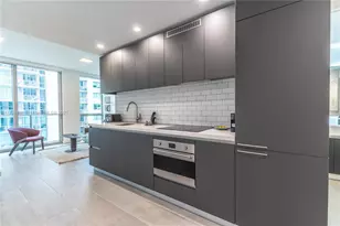 227 NE 2nd St, Miami, FL 33132 - Photo 4