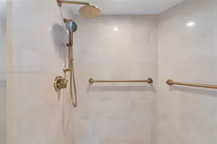 18911 Collins Ave, Sunny Isles Beach, FL 33160 - Photo 36