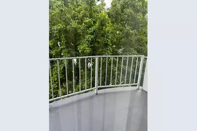 484 NW 165th St Rd #A-516, Miami, FL 33169 - Photo 2