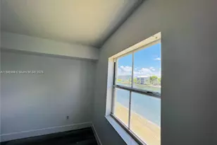 8260 SW 210th St, Cutler Bay, FL 33189 - Photo 10