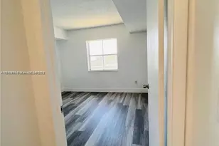 8260 SW 210th St, Cutler Bay, FL 33189 - Photo 16