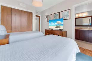 19400 Turnberry Way, Aventura, FL 33180 - Photo 32