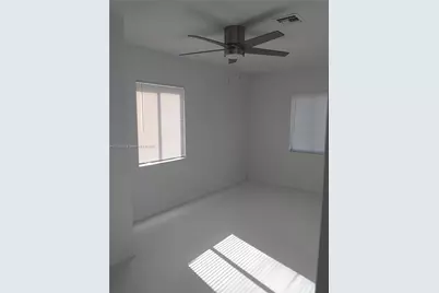 1819 NE 182nd St, North Miami Beach, FL 33162 - Photo 24