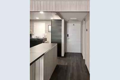 427 Golden Isles Dr #15J, Hallandale Beach, FL 33009 - Photo 32