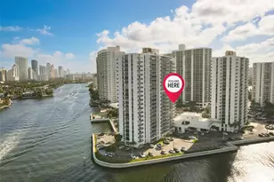 20515 E Country Club Dr, Aventura, FL 33180 - Photo 1