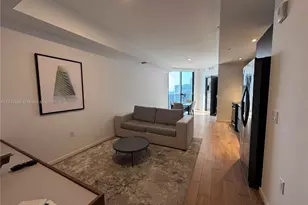 398 NE 5th St, Miami, FL 33132 - Photo 2