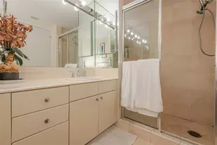 2000 Island Blvd, Aventura, FL 33160 - Photo 18