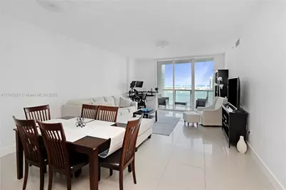 31 SE 5th St #3916, Miami, FL 33131 - Photo 20