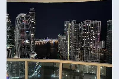 31 SE 5th St #3916, Miami, FL 33131 - Photo 12