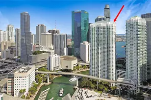 31 SE 5th St, Miami, FL 33131 - Photo 1