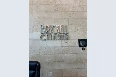 31 SE 5th St #3916, Miami, FL 33131 - Photo 4