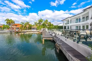 3251 NE 164th St, North Miami Beach, FL 33160 - Photo 58