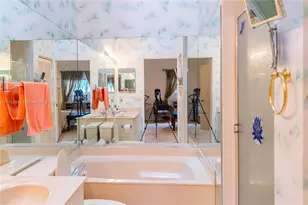 220 NE 211th St, Miami, FL 33179 - Photo 22