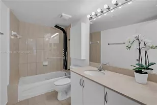 1750 N Bayshore Dr, Miami, FL 33132 - Photo 10