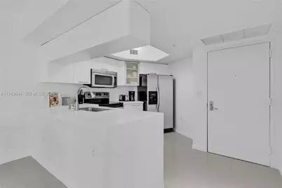 1750 N Bayshore Dr #1602, Miami, FL 33132 - Photo 16