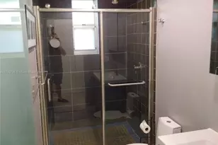 1525 Meridian Ave, Miami Beach, FL 33139 - Photo 20