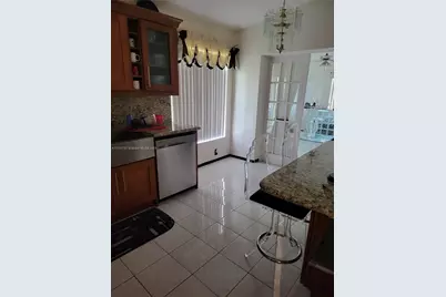 6771 NW 199th Ter, Hialeah, FL 33015 - Photo 40