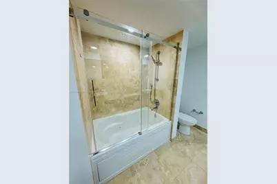 41 SE 5th St #808, Miami, FL 33131 - Photo 30