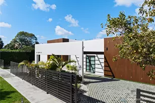 1941 NE 196th Terrace, Miami, FL 33179 - Photo 94