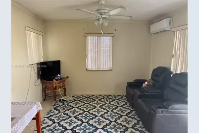 655 NE 135th St, North Miami, FL 33161 - Photo 2