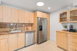 100 Bayview Dr, Sunny Isles Beach, FL 33160 - Photo 6