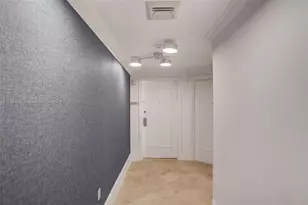 4401 Collins Ave, Miami Beach, FL 33140 - Photo 26