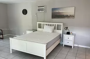 90 Isle of Venice Dr, Fort Lauderdale, FL 33301 - Photo 2
