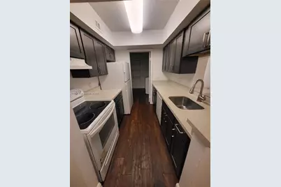 5654 Rock Island Rd #222, Tamarac, FL 33319 - Photo 6