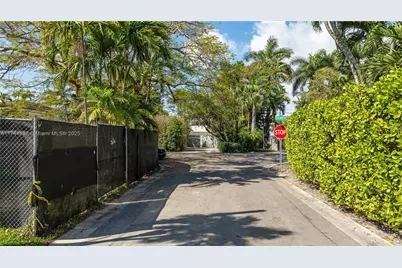315 W San Marino Dr, Miami Beach, FL 33139 - Photo 26