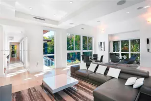 573 Warren Ln, Key Biscayne, FL 33149 - Photo 8