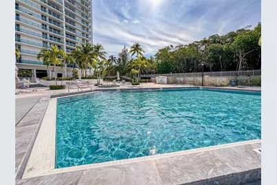 100 Bayview Dr #721, Sunny Isles Beach, FL 33160 - Photo 16
