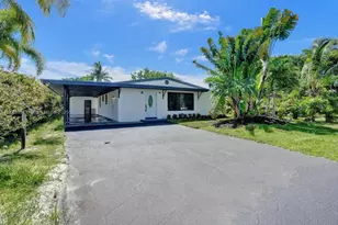 1628 NE 7th Ave, Fort Lauderdale, FL 33305 - Photo 2