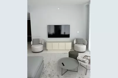 300 Biscayne Blvd Way #2407, Miami, FL 33131 - Photo 14