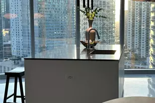 300 Biscayne Blvd Way, Miami, FL 33131 - Photo 12