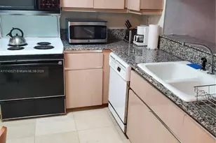 5757 Collins Ave, Miami Beach, FL 33140 - Photo 20