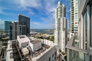 227 NE 2nd St, Miami, FL 33132 - Photo 6